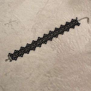 BLACK LACE GOTH CHOKER